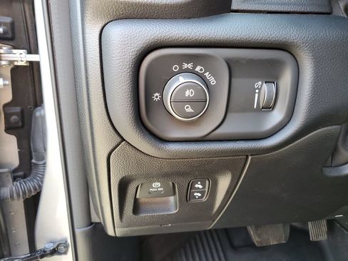 Used 2021 RAM 1500 Big Horn AWD/4WD image 18