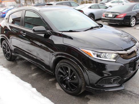 Used 2022 Honda HR-V Sport image 5