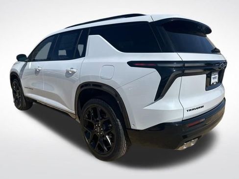 New 2026 Chevrolet Traverse RS w/ LPO, Floor Liner Package image 3