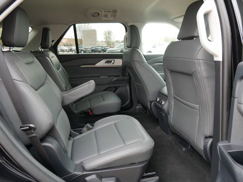 New 2026 Ford Explorer Active w/ Active Comfort Package AWD/4WD image 14