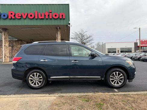 Used 2014 Nissan Pathfinder SL w/ SL Tech Package image 8