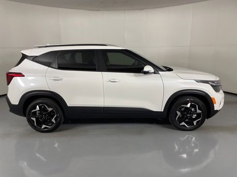 New 2026 Kia Seltos S image 9