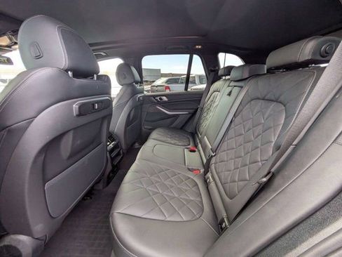 Used 2025 BMW X5 sDrive40i RWD image 12