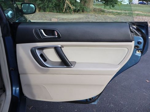 Used 2007 Subaru Outback 2.5i image 25