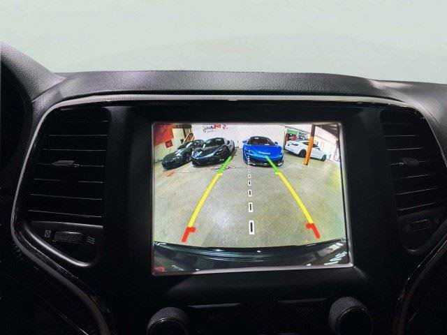 Used 2018 Jeep Grand Cherokee Trackhawk AWD/4WD image 24