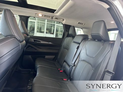 Certified 2023 INFINITI QX60 Luxe w/ Cargo Package AWD/4WD image 30