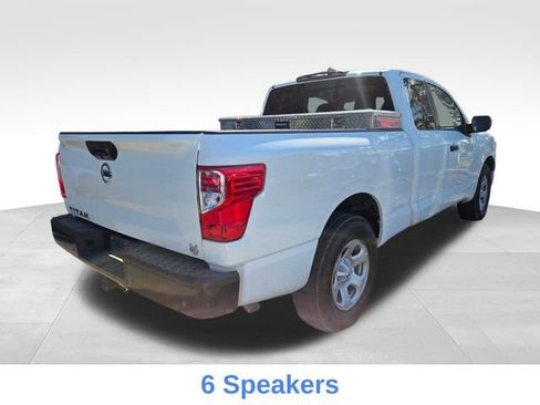 Used 2022 Nissan Titan S image 2