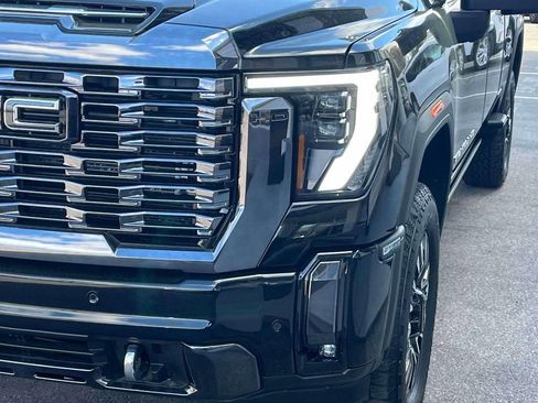 Used 2024 GMC Sierra 2500 Denali Ultimate w/ Max Trailering Package image 9