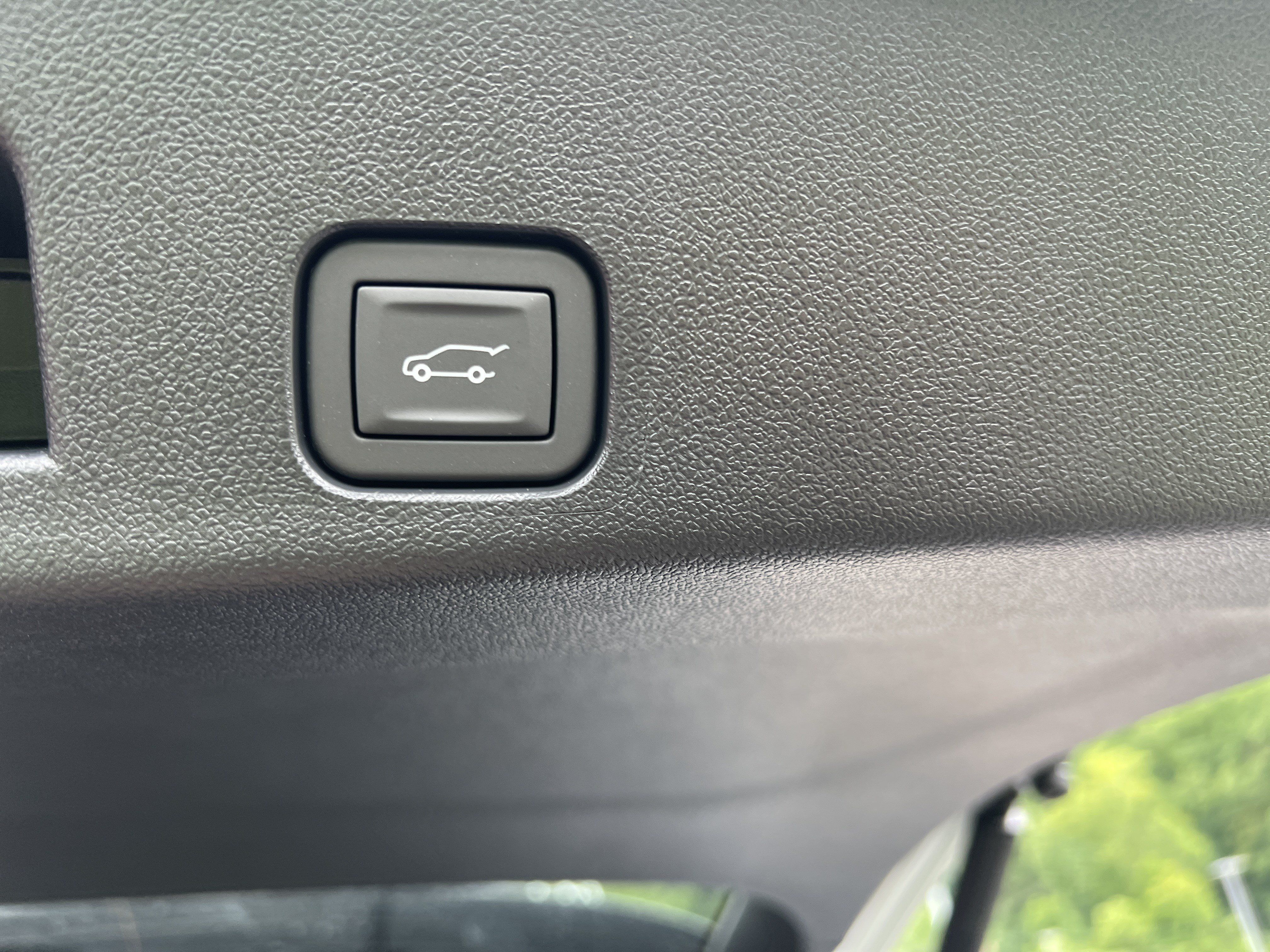 New 2026 GMC Acadia Elevation w/ Elevation Premium Package AWD/4WD image 15