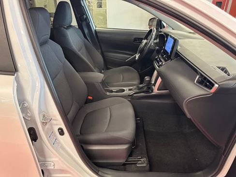 Certified 2022 Toyota Corolla Cross LE w/ Black Badges Package (TMS) AWD/4WD image 16