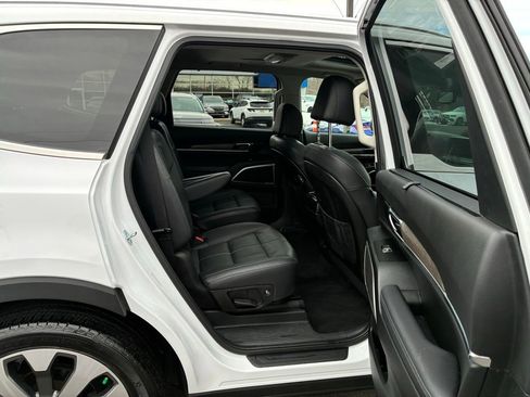 Used 2021 Kia Telluride EX w/ EX Premium Package image 20
