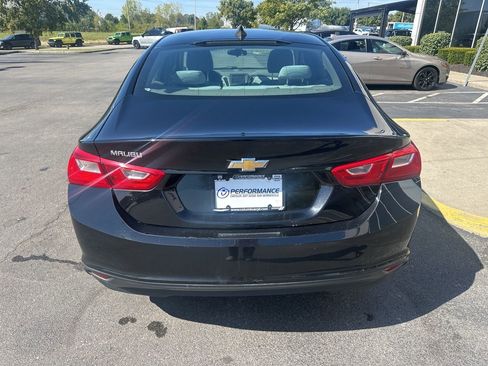 Used 2018 Chevrolet Malibu LS image 4
