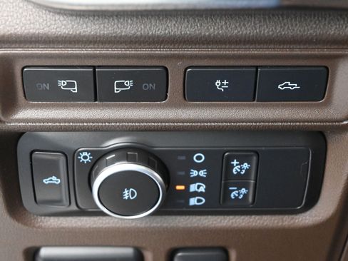 Used 2022 Ford F150 King Ranch w/ Equipment Group 601A High AWD/4WD image 21