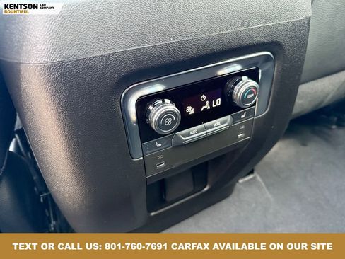 Used 2025 GMC Yukon Denali w/ Sun & Power Step Package image 39