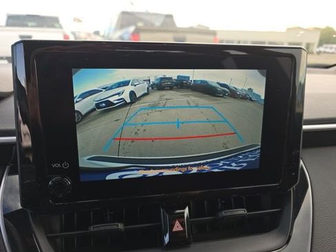 Used 2024 Toyota Corolla SE image 18