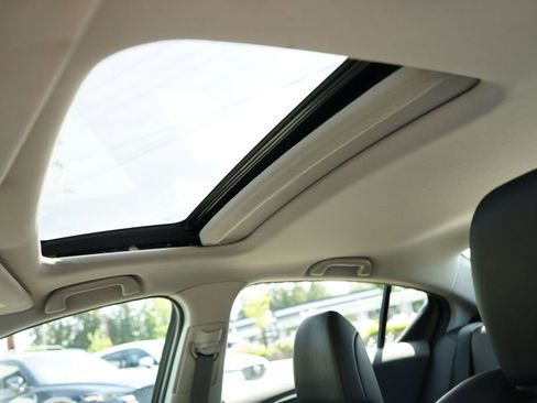 Used 2019 Acura ILX FWD image 9