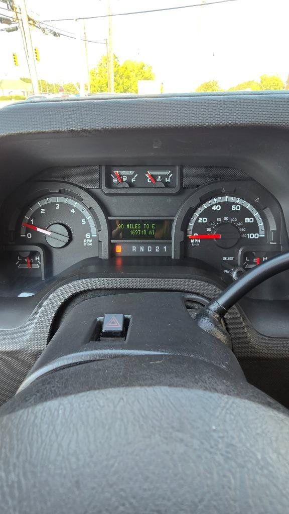 Used 2014 Ford E-150 and Econoline 150 Wagon RWD image 25