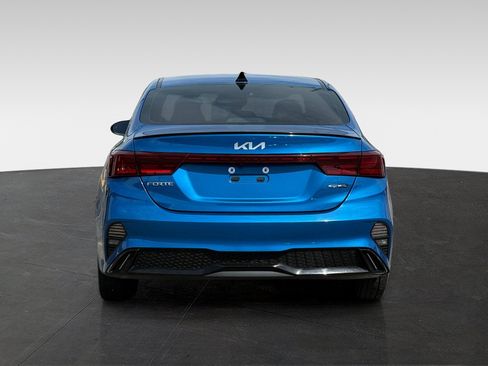 Used 2023 Kia Forte GT-Line w/ GT-Line Premium Package FWD image 6