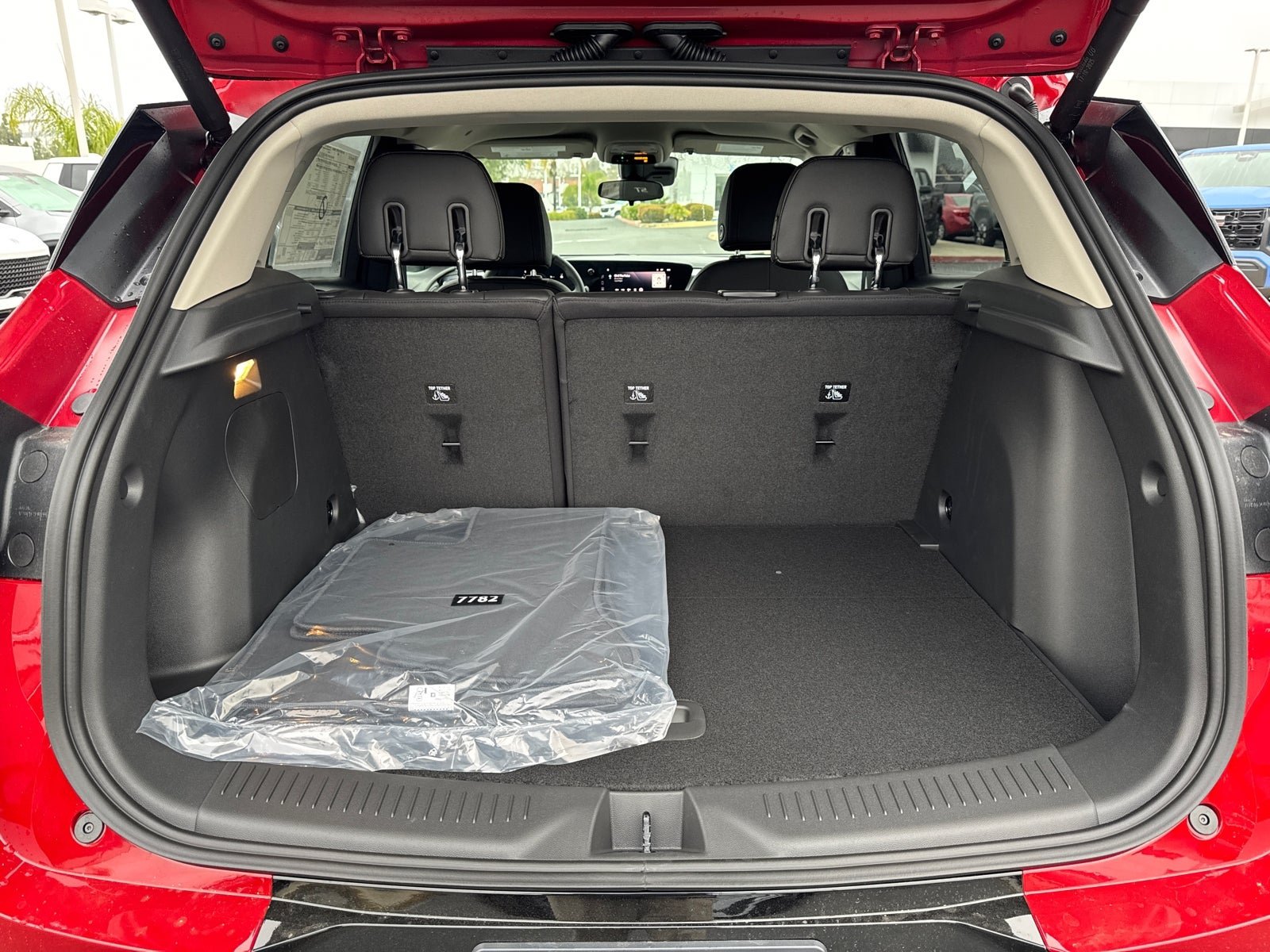 Used 2026 Buick Encore GX Sport Touring w/ Comfort Package FWD image 9