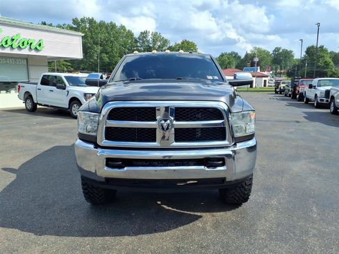 Used 2015 RAM 2500 Tradesman w/ Chrome Appearance Group AWD/4WD image 2