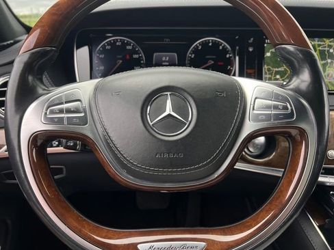 Used 2017 Mercedes-Benz S 550 Sedan image 22