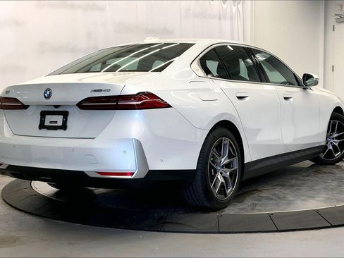 Used 2025 BMW i5 xDrive40 w/ Premium Package AWD/4WD image 7
