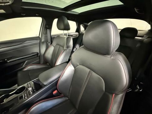 Used 2023 Kia K5 GT image 9