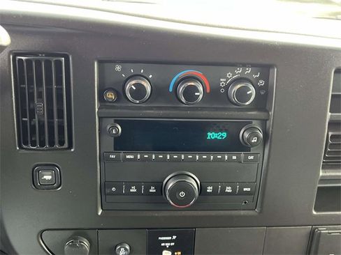 Certified 2024 GMC Savana 2500 Work Van w/ Driver Convenience Package image 27