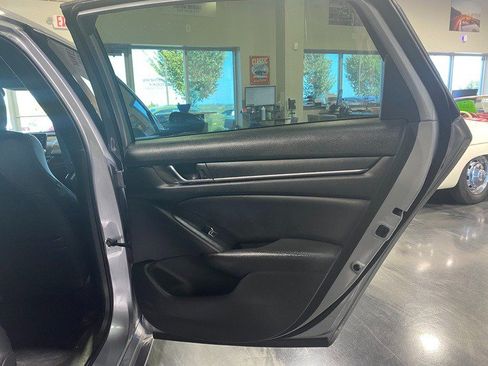 Used 2022 Honda Accord Sport image 17