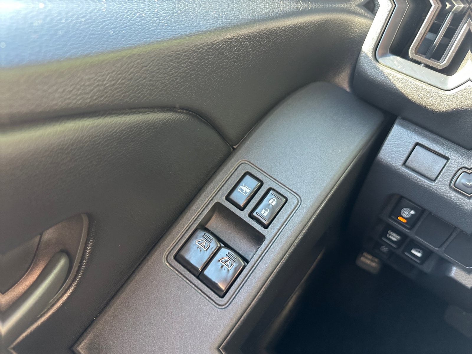 Used 2026 Nissan Frontier S AWD/4WD image 24