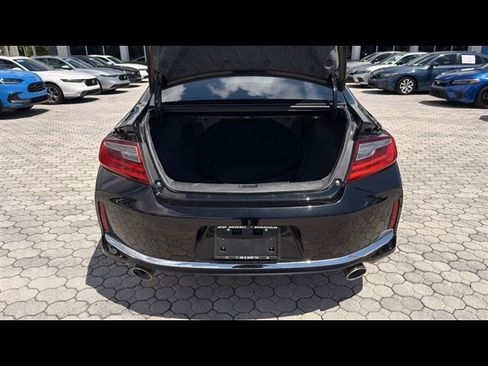 Certified 2017 Honda Accord EX-L image 19