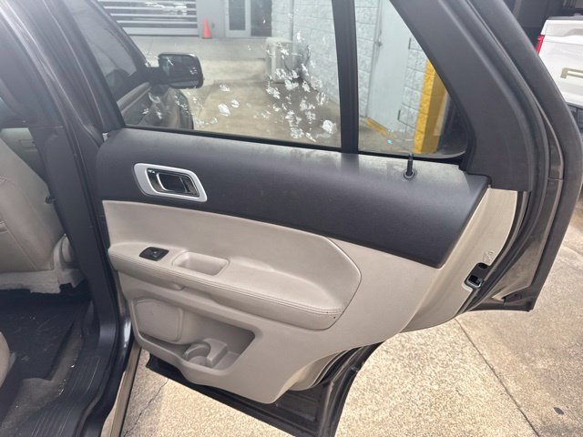 Used 2015 Ford Explorer Limited FWD image 34