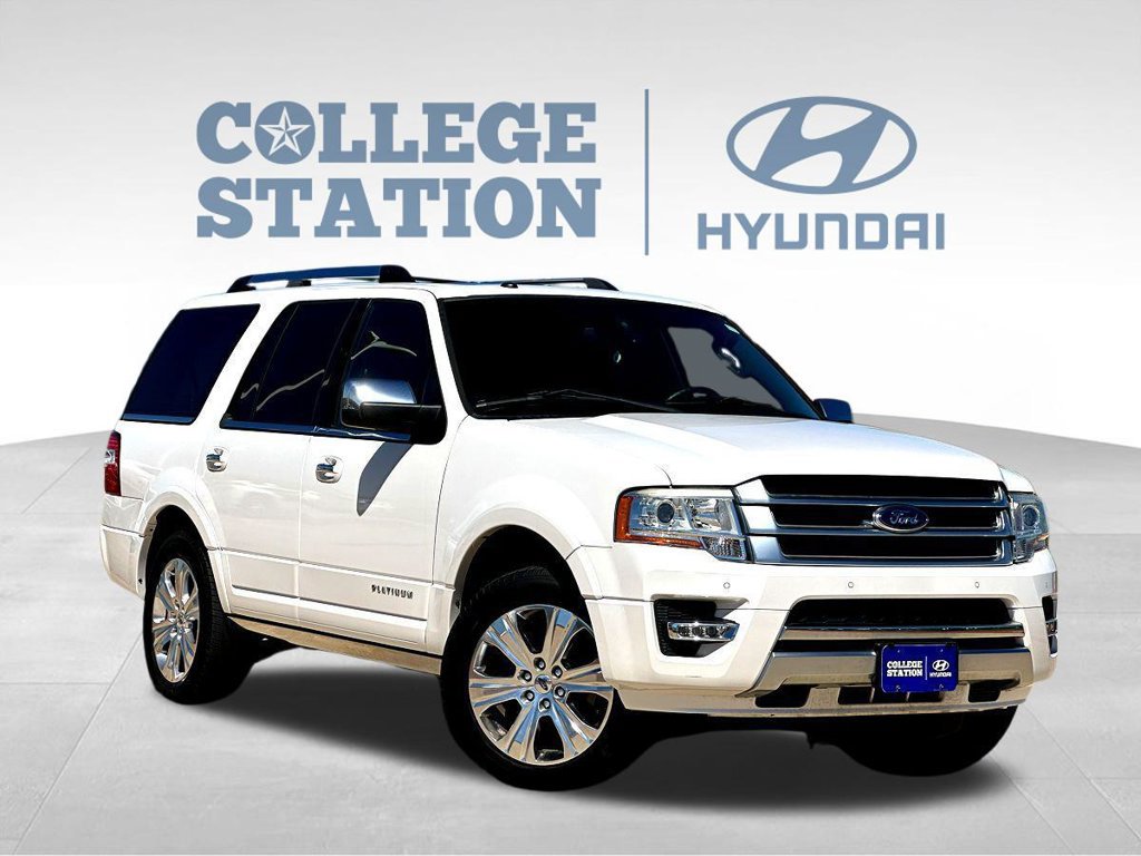 Used 2015 Ford Expedition Platinum RWD image 3