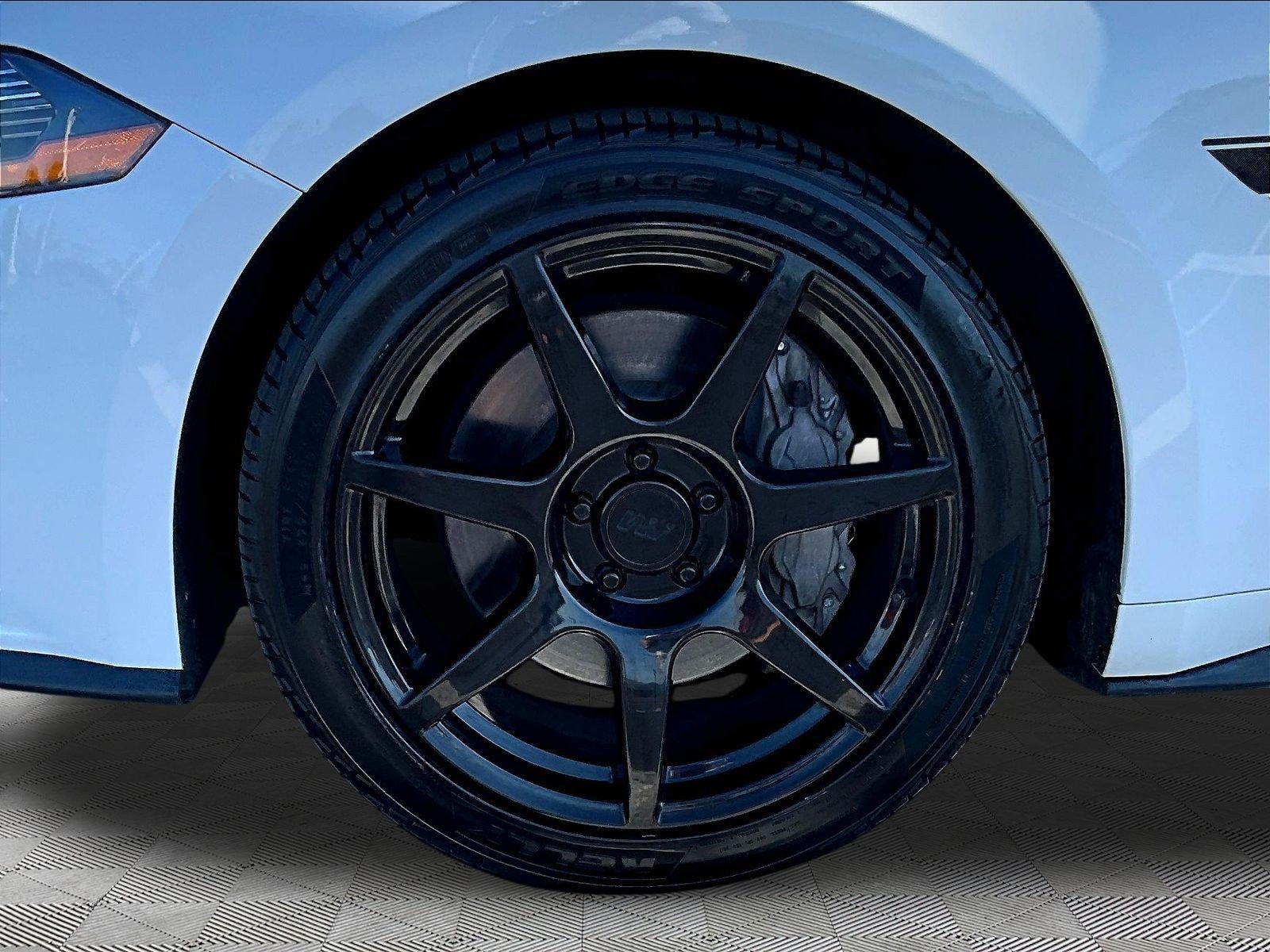 Used 2021 Ford Mustang GT Premium w/ Equipment Group 401A RWD image 31