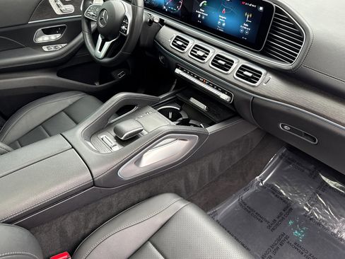 Certified 2022 Mercedes-Benz GLS 450 4MATIC image 17
