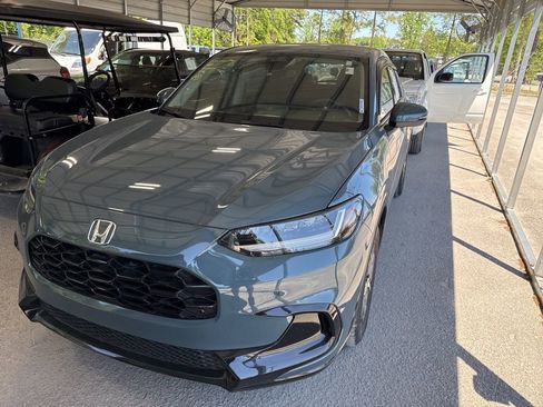 Used 2024 Honda HR-V EX-L image 2