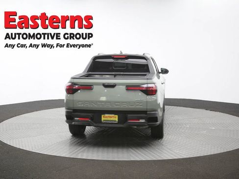 Used 2022 Hyundai Santa Cruz Limited AWD/4WD image 32