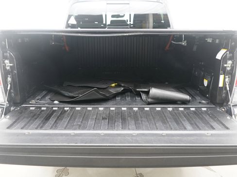 Used 2020 Toyota Tacoma TRD Off-Road image 17