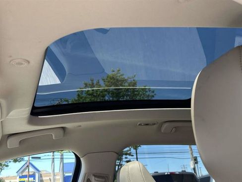 Certified 2022 Lincoln Corsair AWD w/ Premium Package image 36