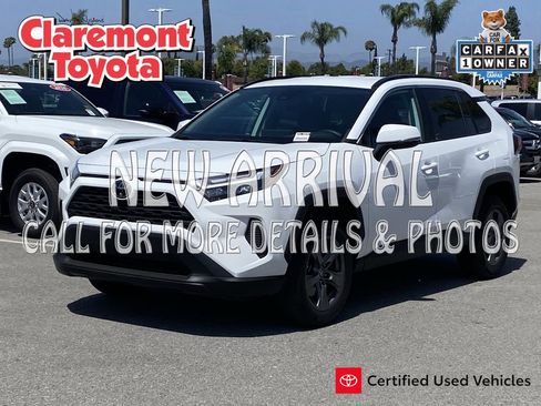 Used 2024 Toyota RAV4 XLE image 1