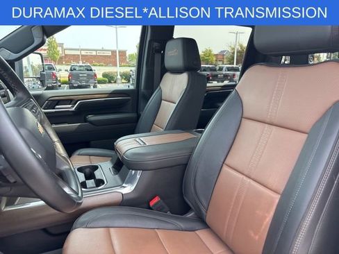 Used 2025 Chevrolet Silverado 2500 High Country w/ High Country Premium Package image 15