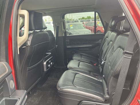 Used 2018 Ford Expedition Platinum AWD/4WD image 18