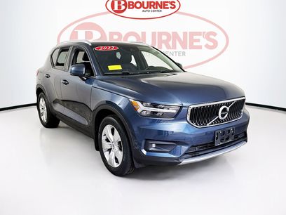 Used 2022 Volvo XC40 T5 Momentum