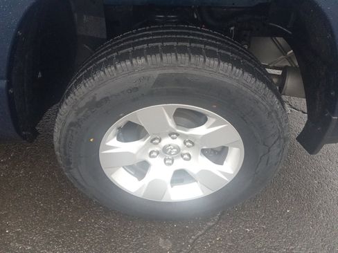 Used 2021 RAM 1500 Big Horn image 33