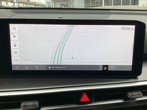 Used 2024 Kia Sorento S image 5