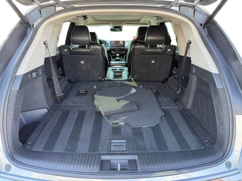 Used 2025 Acura MDX w/ Technology Package image 17