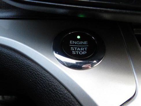 Certified 2021 Ford Explorer XLT image 20