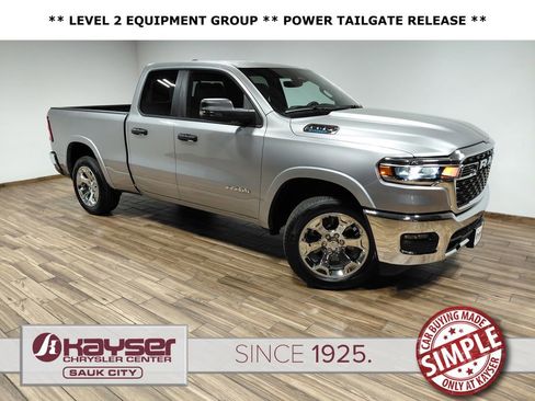 Used 2025 RAM 1500 Big Horn AWD/4WD image 1