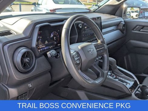 Used 2024 Chevrolet Colorado Trail Boss w/ Advanced Trailering Package image 9