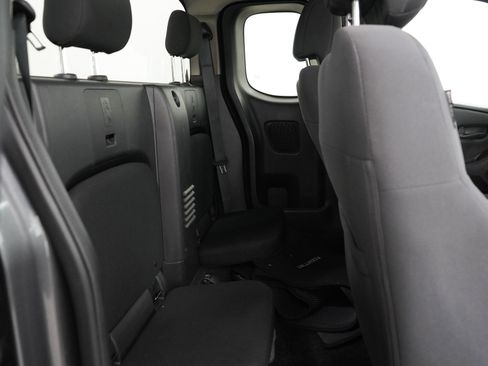 Used 2023 Nissan Frontier S w/ Technology Package AWD/4WD image 12